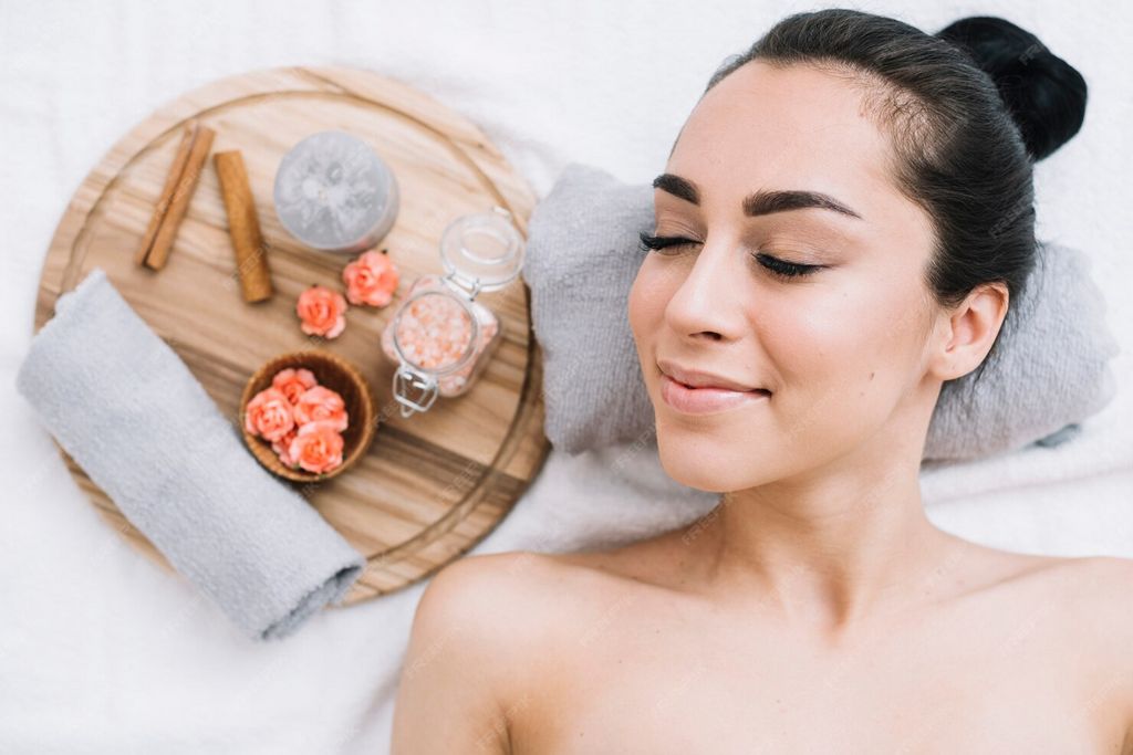 Ayurvedic Massage: Abhyanga Technique for Body and Mind Rejuvenation